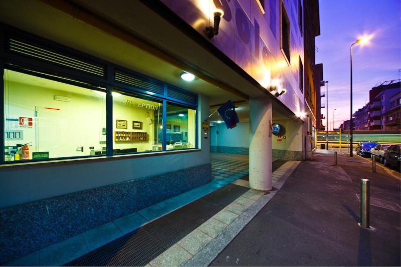 Autosole 2 Hotel Milano Exterior foto